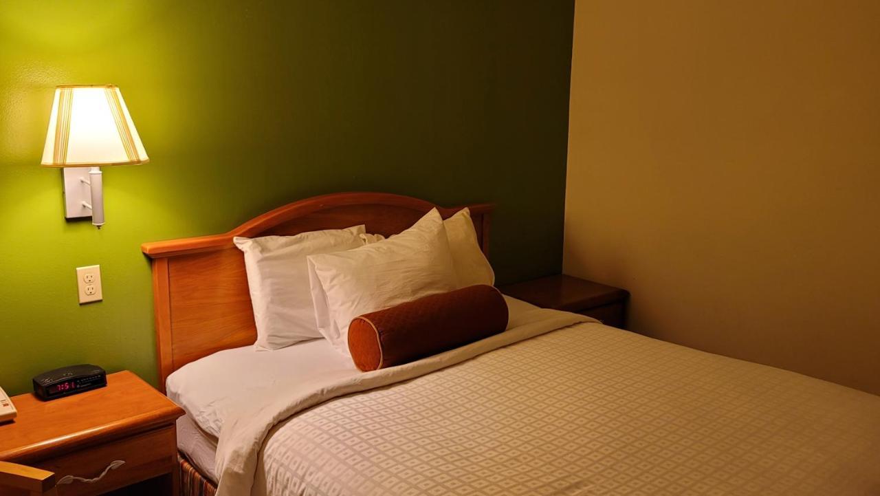 Grizzly Inn Еванстън Екстериор снимка