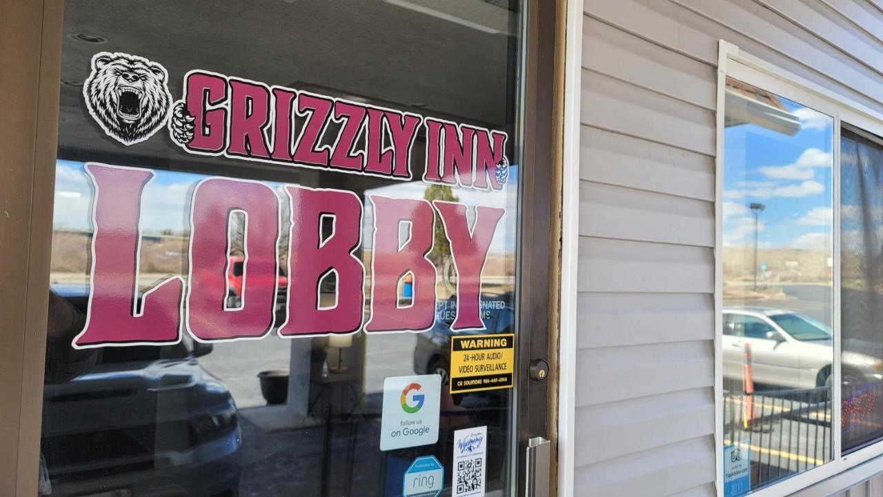 Grizzly Inn Еванстън Екстериор снимка