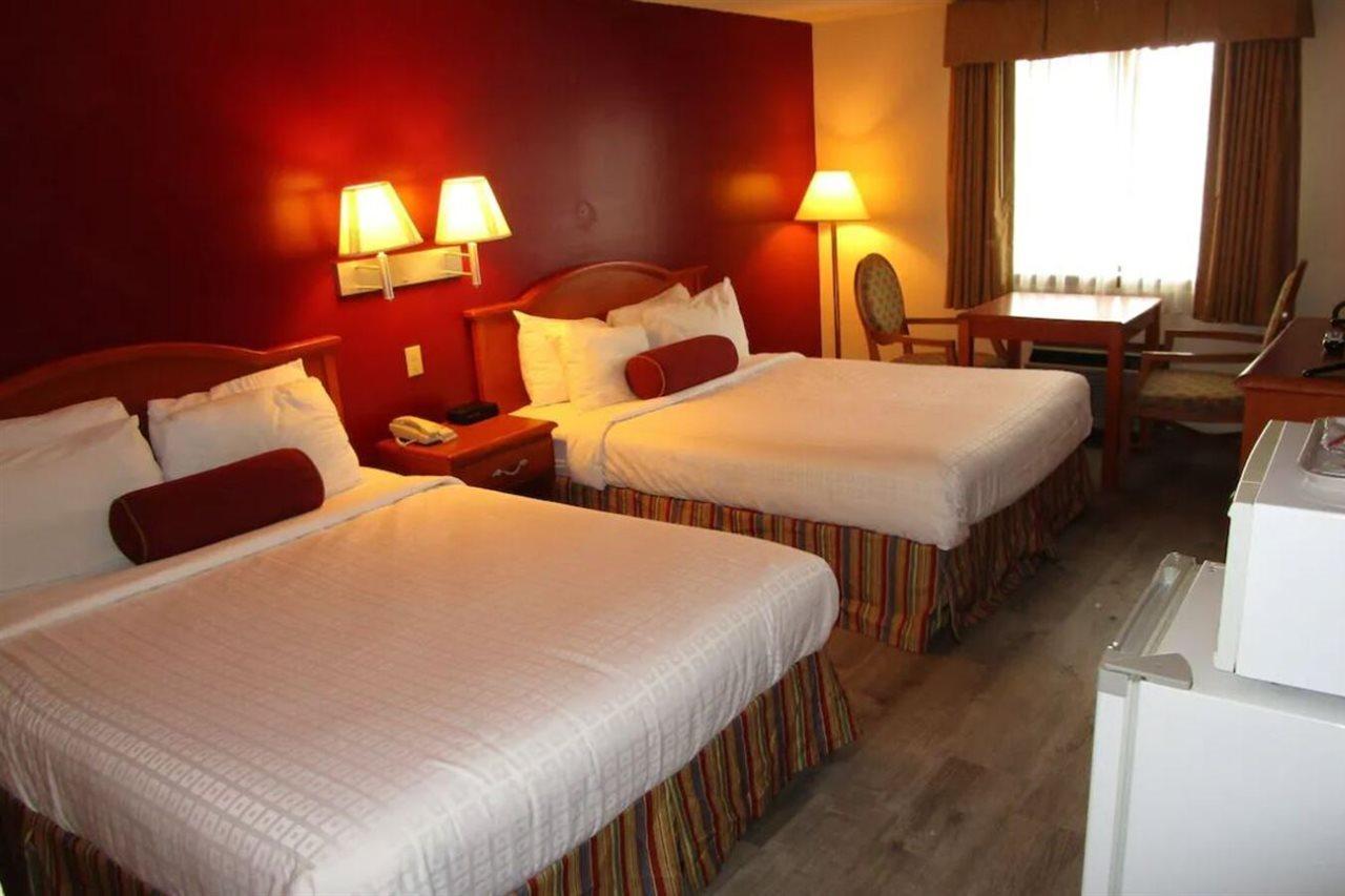 Grizzly Inn Еванстън Екстериор снимка